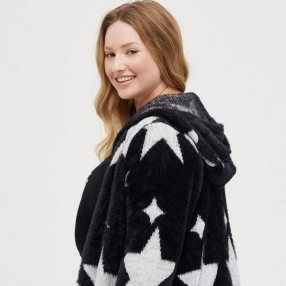 Torrid Plus Black & White Hooded Star Cardigan - Picture 4 of 8